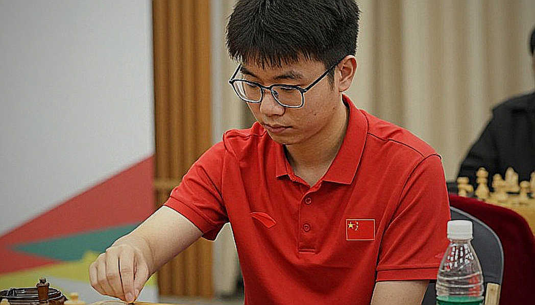 5.e5 Trong Scotch Gambit: Niềm An Ủi Kỳ Lạ Và Bài Học Từ Evgeny Sveshnikov